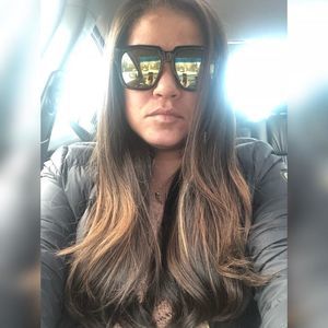 Meet your Posher, Oveida